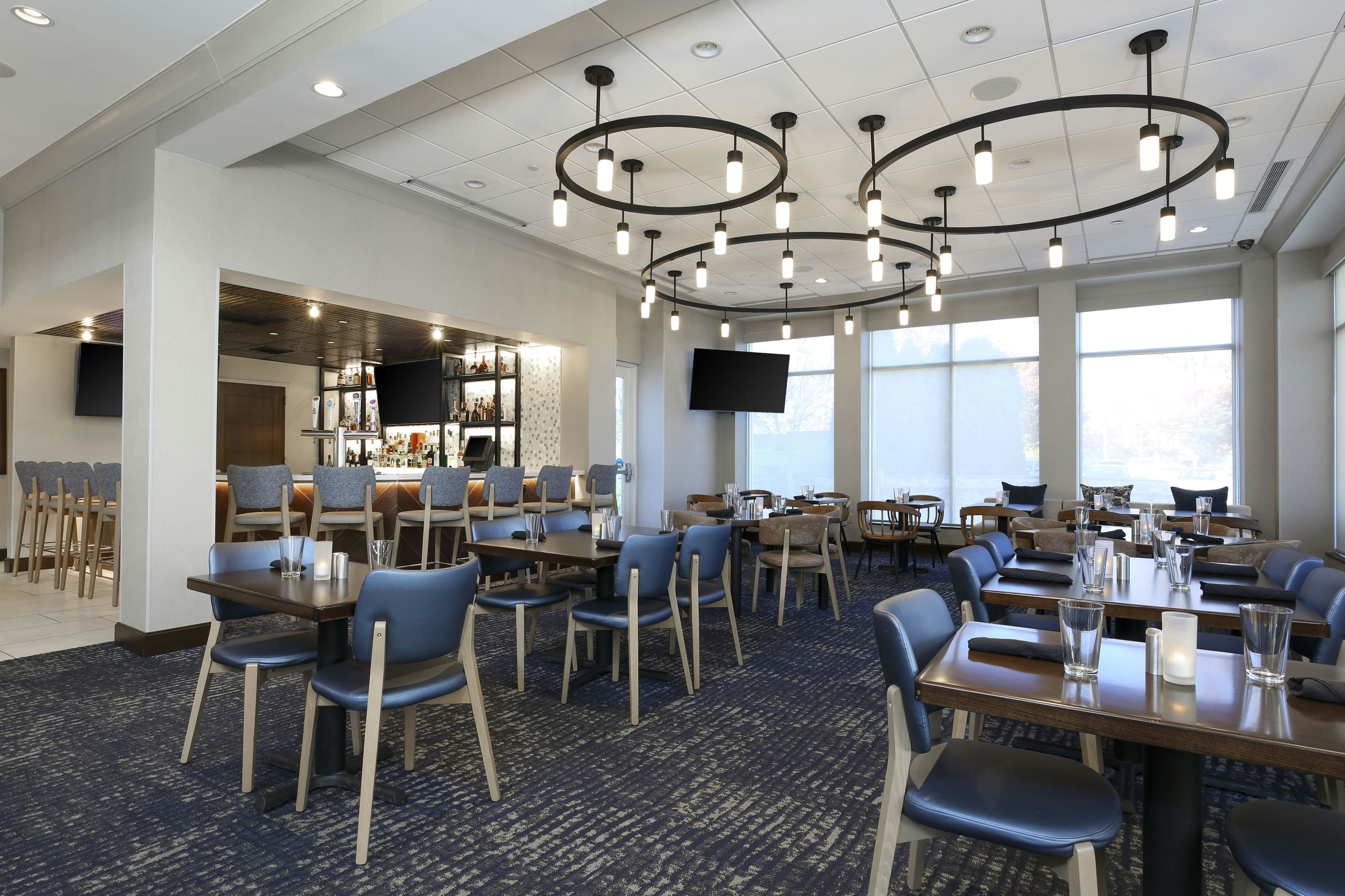 Hilton Garden Inn Melville 41/69