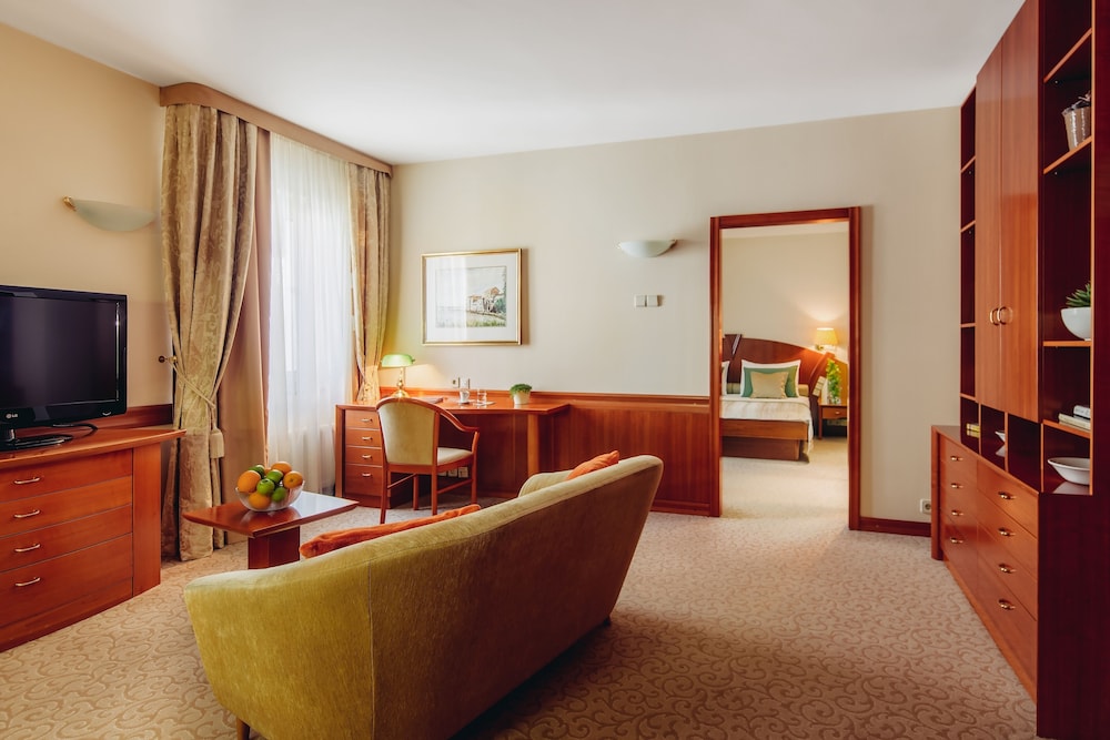 Grand Hotel Union Eurostars (ex Grand Hotel Union) 60/81