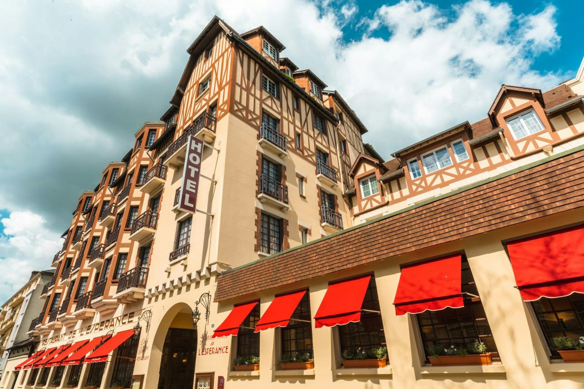 Le Grand Hotel de L Esperance 2/52