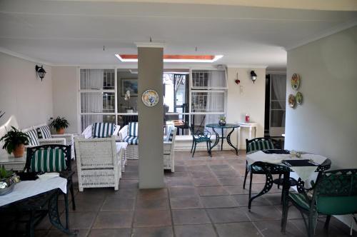 Rosebank Lodge by Claires 23/46