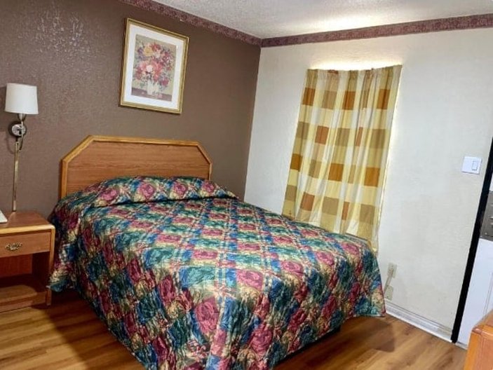 Golden Inn Dallas by Hotel O 17/50