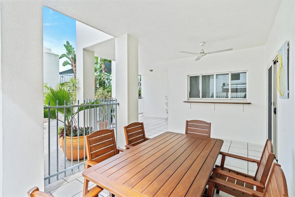 Cairns City Apartments 44/61
