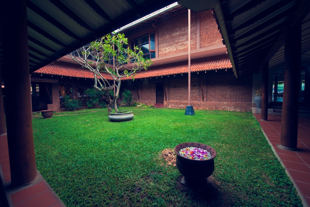 Ranweli Holiday Village 65/71