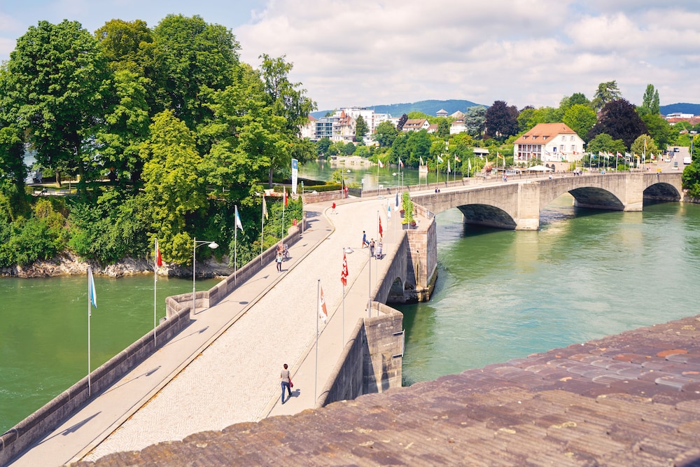Hotel Schiff Am Rhein 48/50