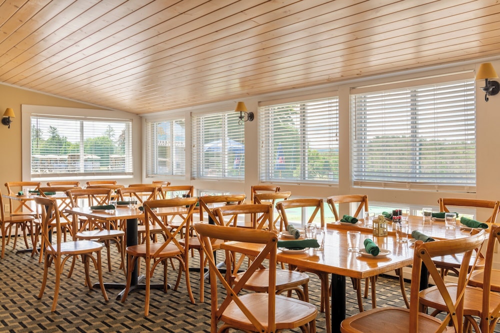 The Bethel Inn Resort 50/68