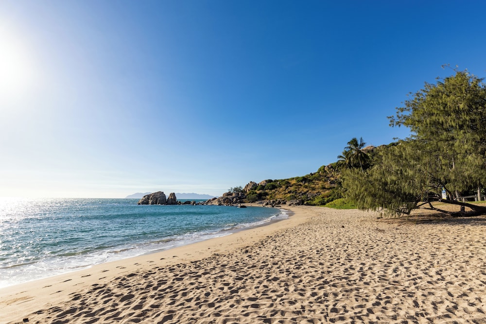 NRMA Bowen Beachfront Holiday Park 17/28