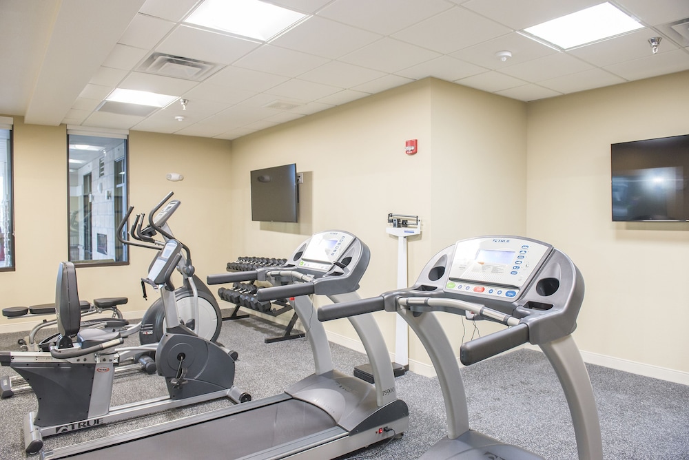 Hawthorn Suites By Wyndham Fargo 13/34