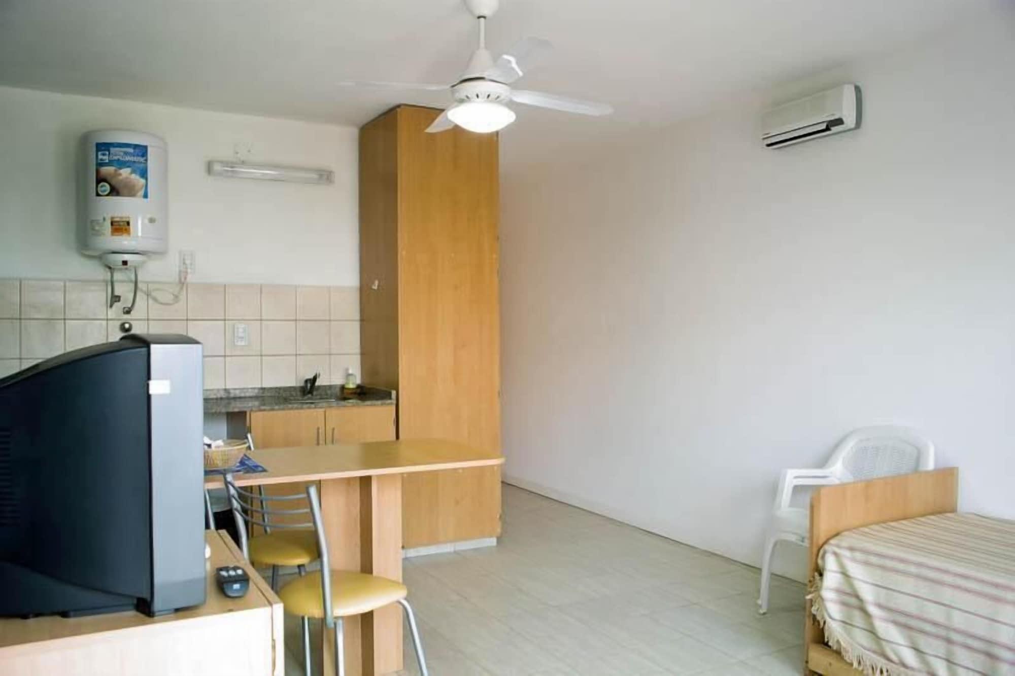 Brisas del Lago Apartamentos 10/18