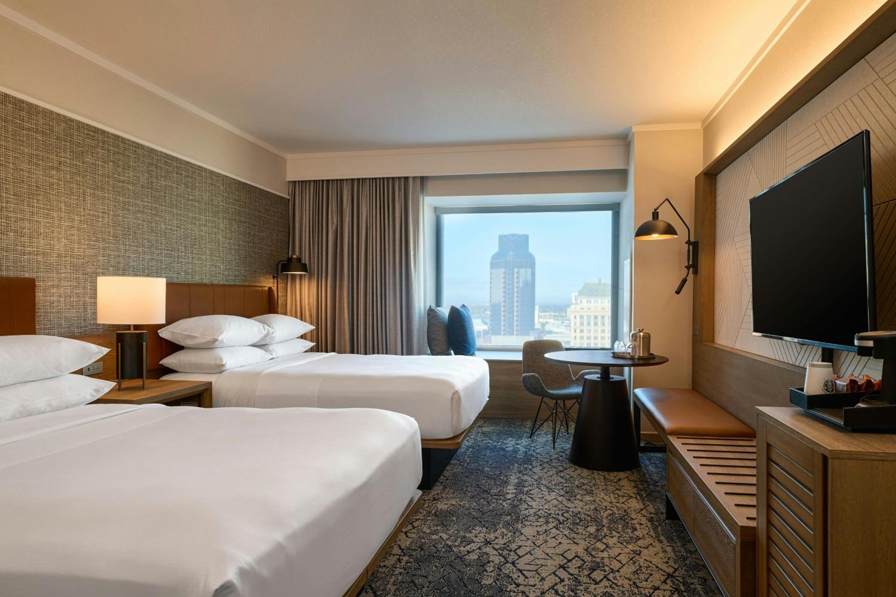 Guest Room, 2 Double Beds, Middle Floor