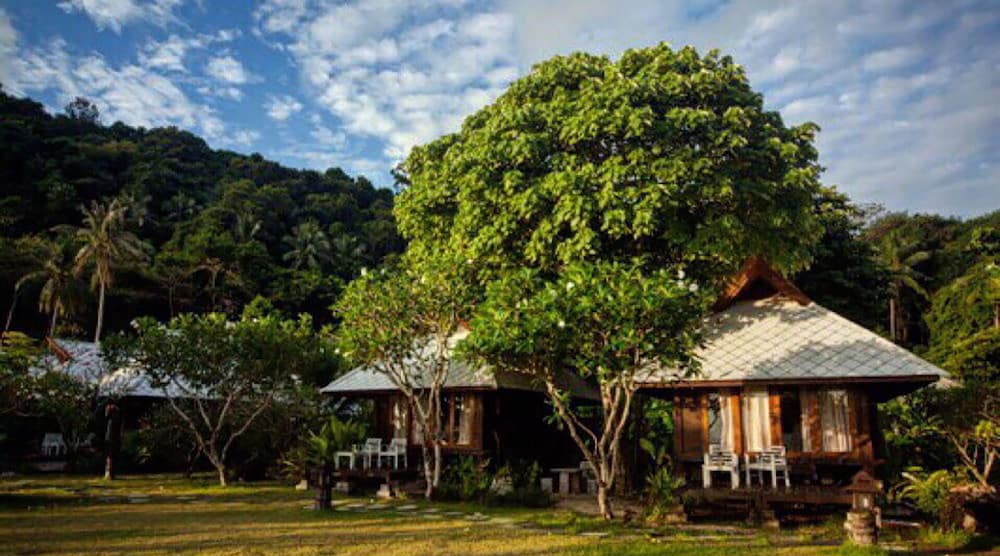 Koh Ngai Thanya Beach Resort 57/65