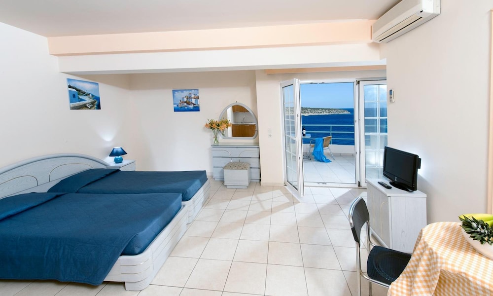 Creta Hotel 8/24