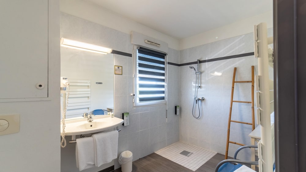 Hotel Kyriad Brive Ouest 58/59
