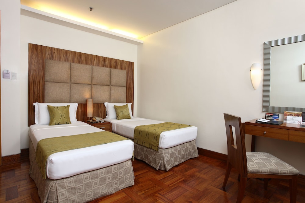 City Garden Suites Manila 11/69