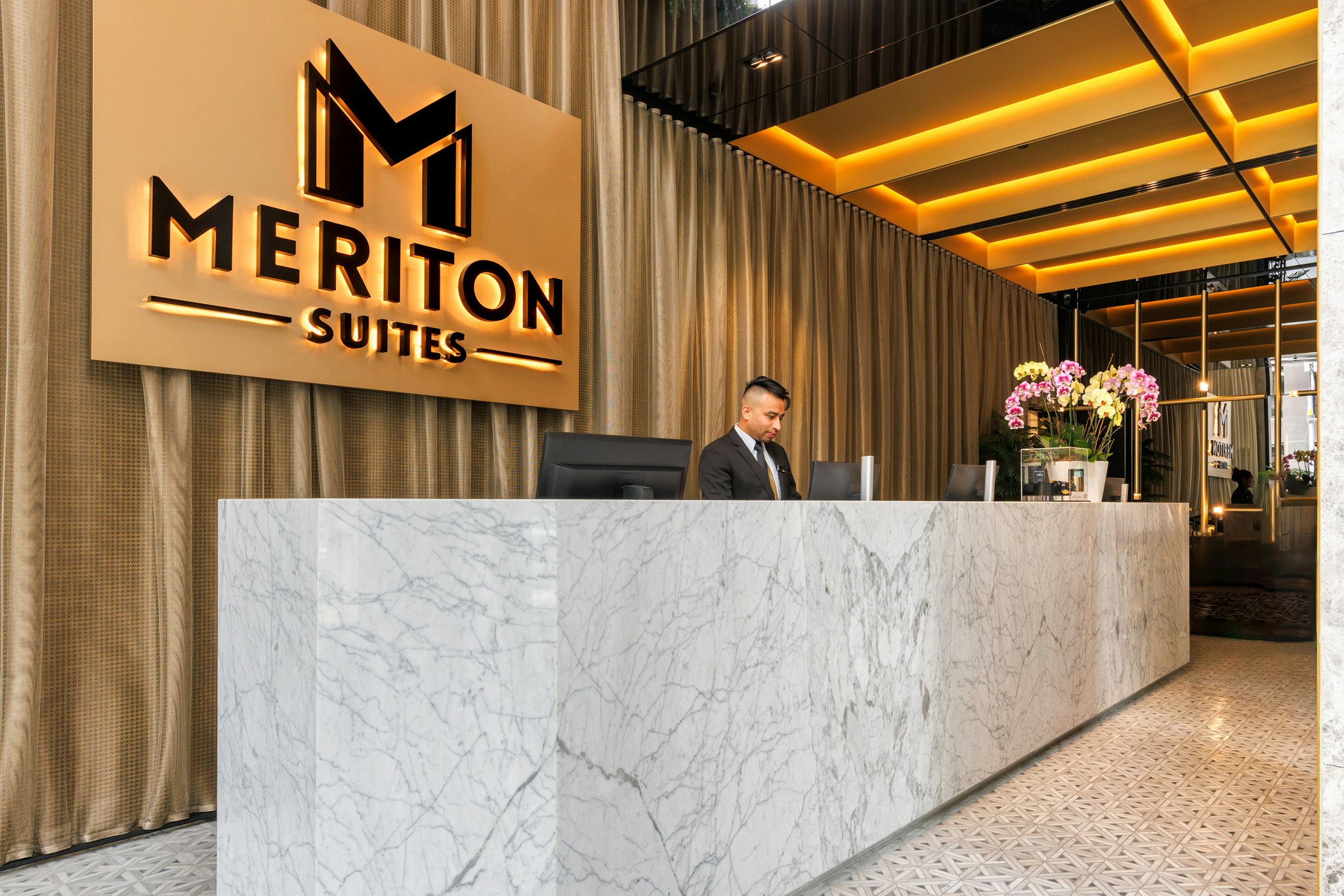 Meriton Suites Melbourne photo3
