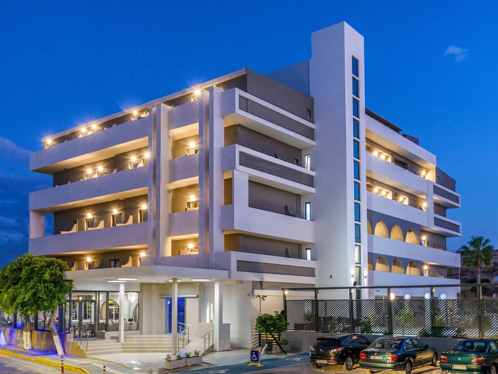 Vanisko Hotel 3/49