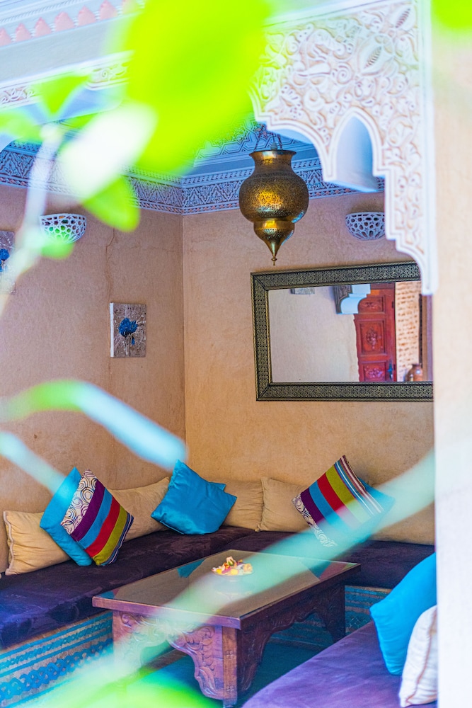 Riad Louaya 74/79