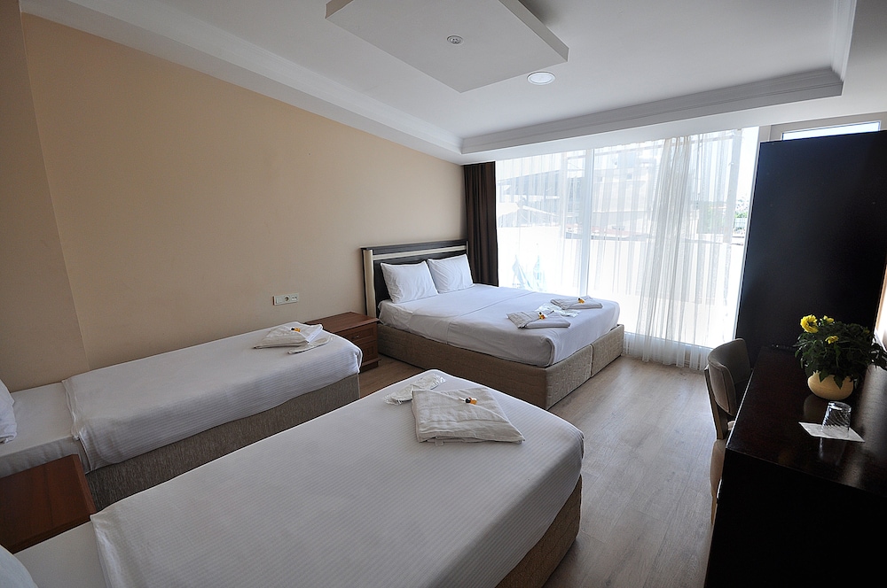 Hotel Baykal 18/47