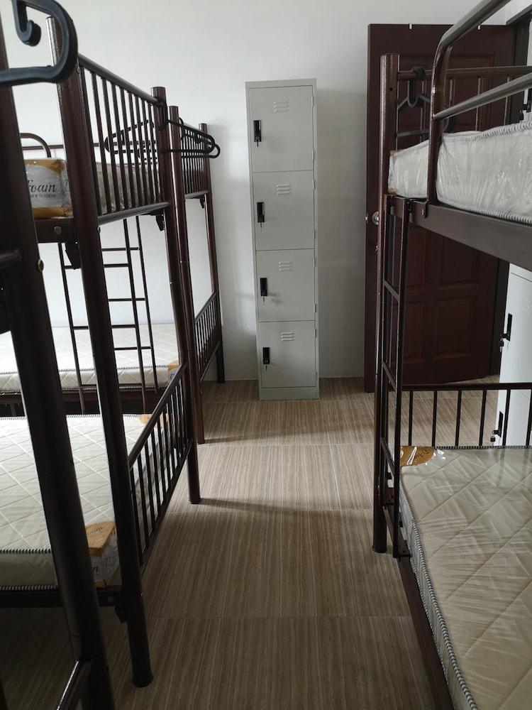 Homey Hostel 30/38
