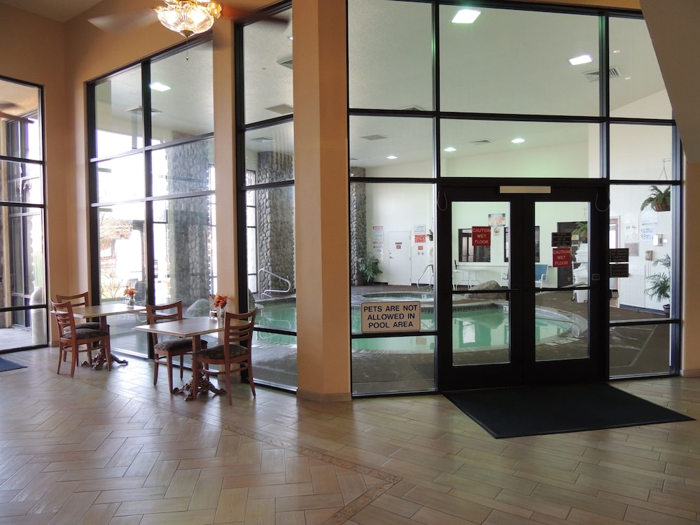 Holiday Inn Express Fallon 57/81