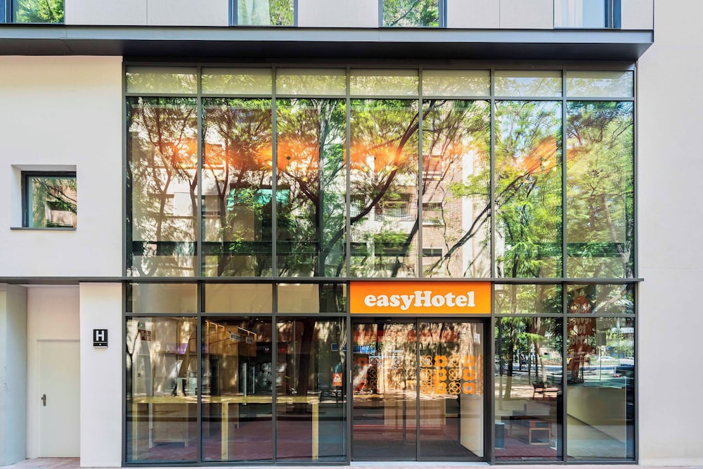 easyHotel Barcelona La Sagrera in BARCELONA