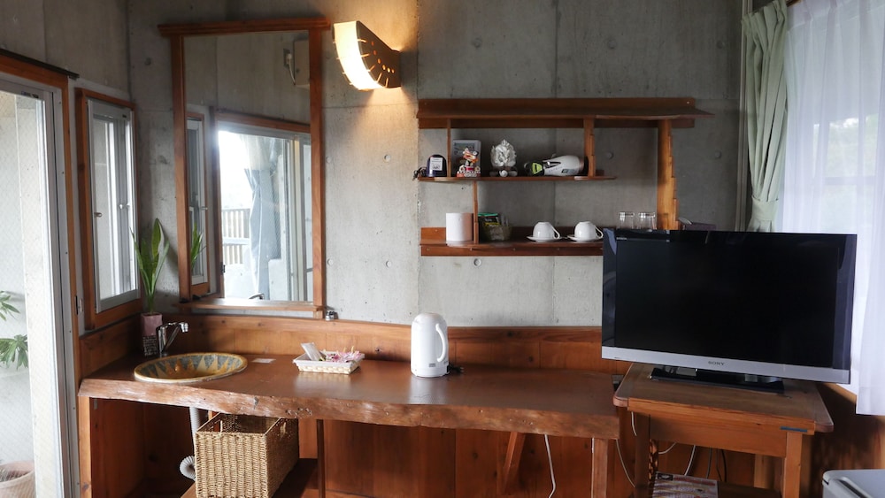 Buzz Resort (ex. Designers Resort Nakadoma Inn) 6/67