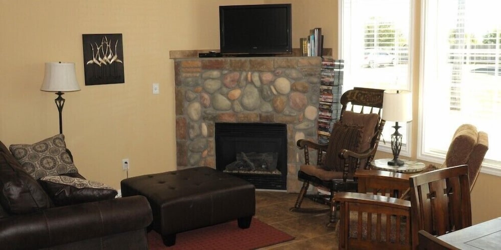 The Collins Inn And Seaside Cottages - Adults Only 40/77