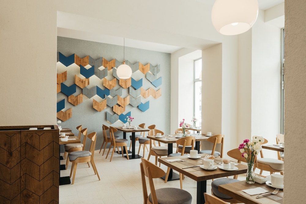 Avena By Artery Hotels 63/78
