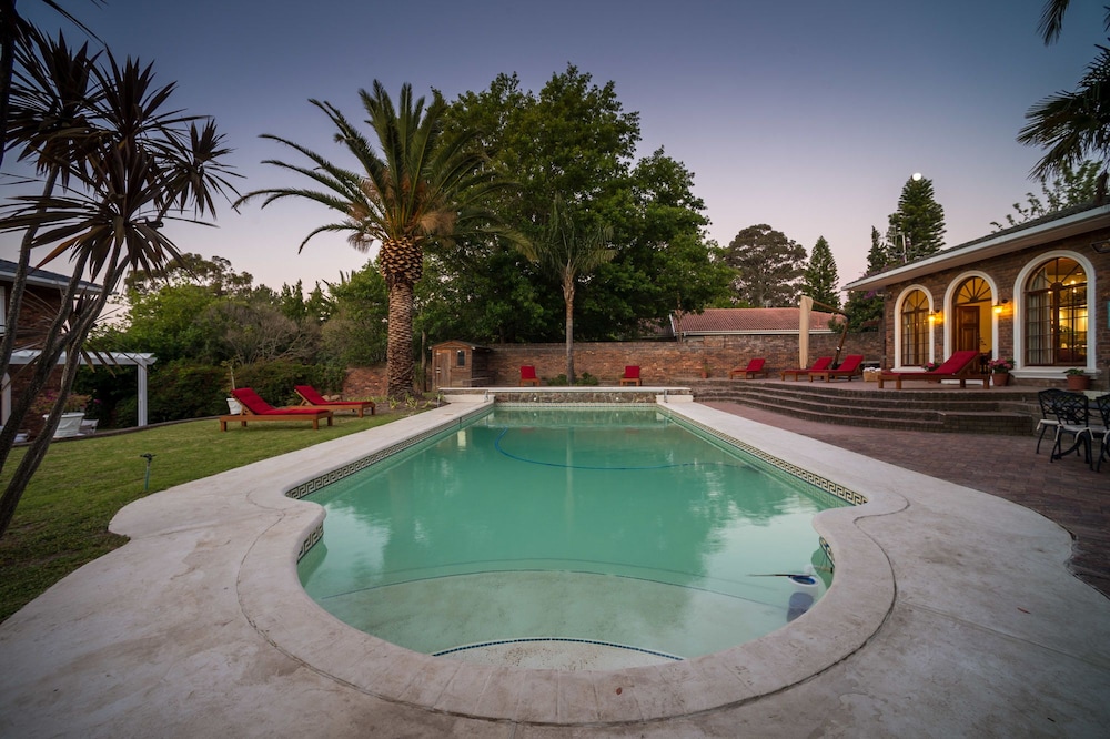 Boutique Villa 34/41