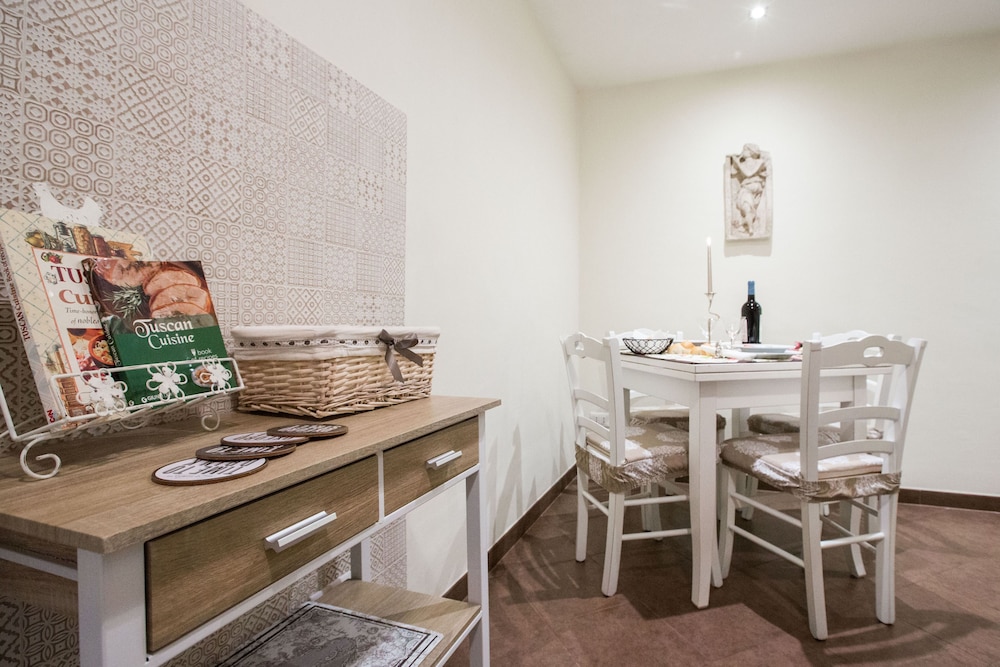 Charming Suite Cavour Heart Of Florence 17/23