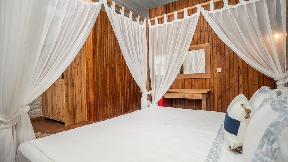 Alba Otel Alacati 13/50