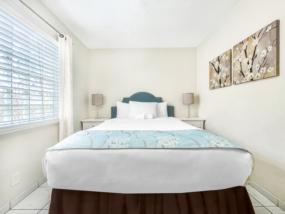 Hollywood Beach Hotels 39/92
