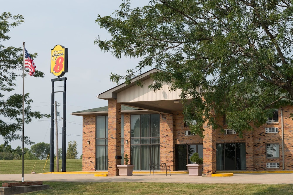 Super 8 By Wyndham Staunton 1/23
