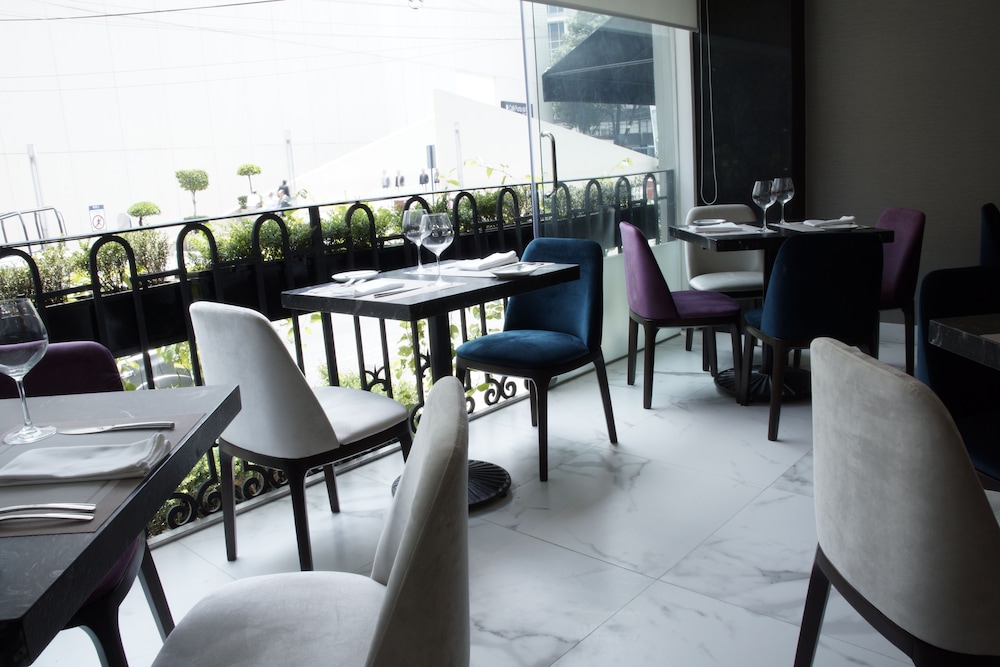 Isaaya Hotel Boutique By Wtc 37/50