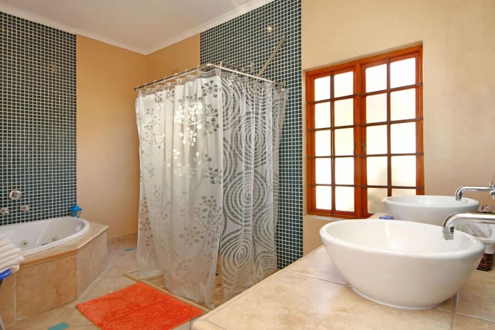 Kleinbosch Lodge 41/45