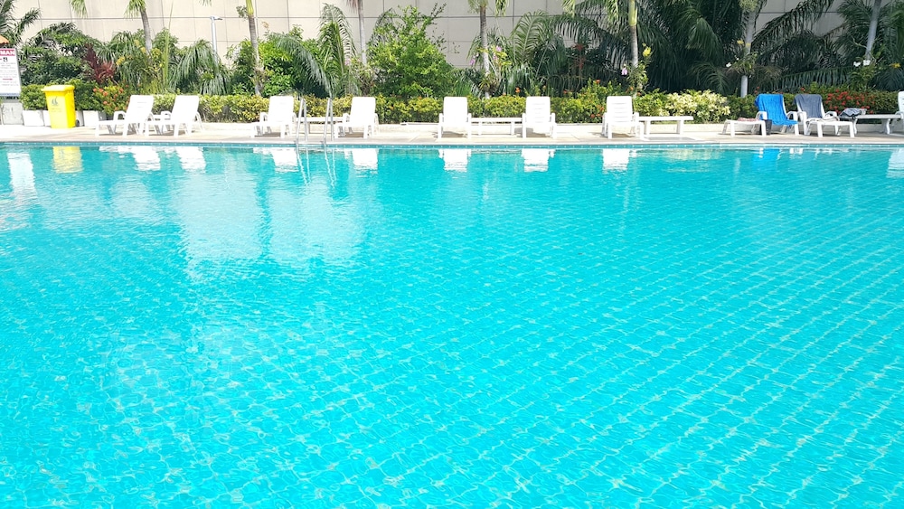 Vtsix Condo Rentals at View Talay 6 Pattaya 65/71
