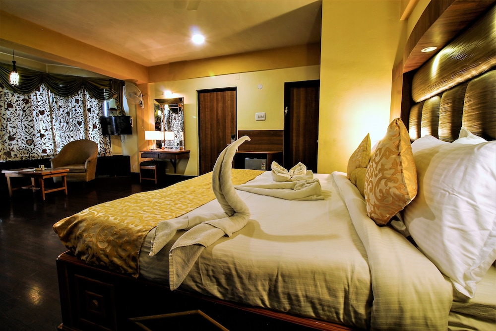 Welcome Hotel At Srinagar 14/50