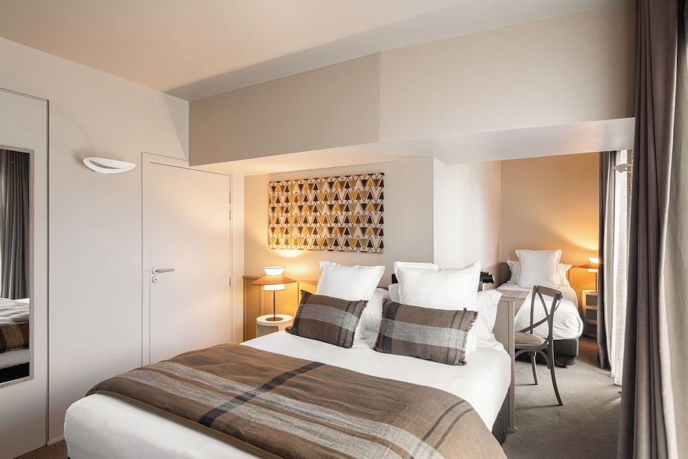 Room, Triple, 1 Double and 1 Single Bed