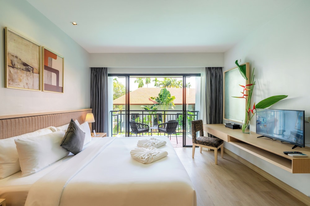 Estella Phuket Mai Khao Beach Resort 30/66