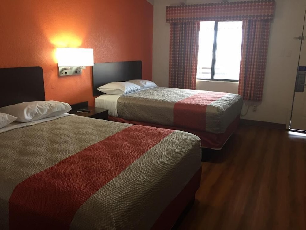 Motel6 Waco, TX 12/30