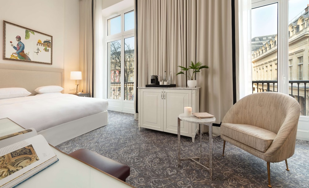 Hotel Du Louvre 52/69