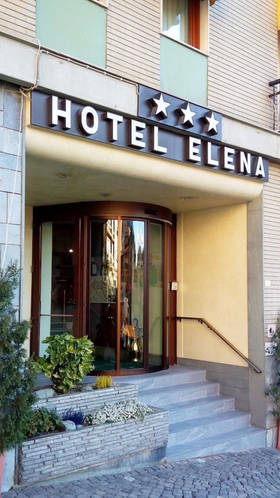 Elena 3/54
