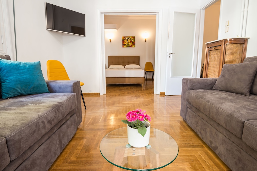 Victoria Best Apartments Near Metro 16/19