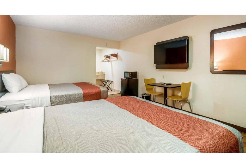 غرفة بسريرين مزدوجين، Motel6 Winnie Tx 3/4