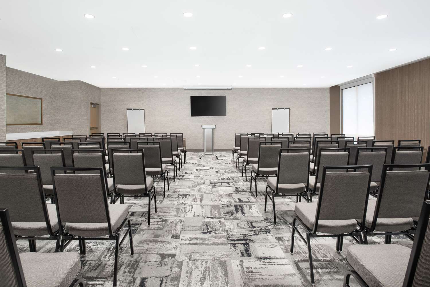 Home2 Suites By Hilton Long Island Brookhaven 13/20