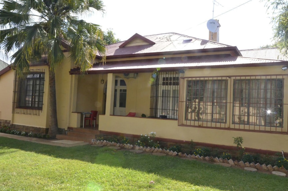 Maple's Guest House 10/18