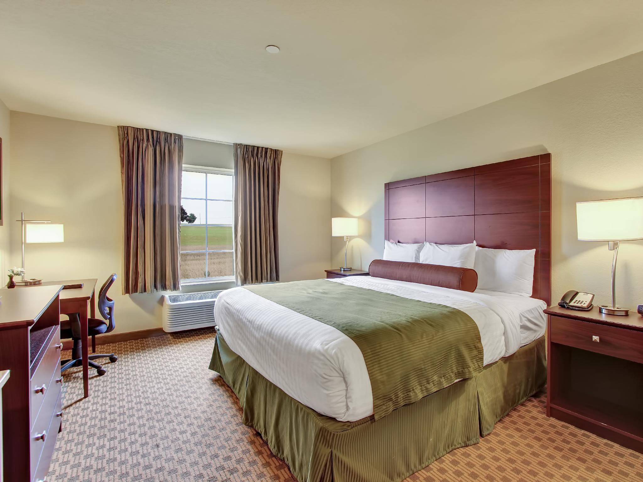 غرفة بسرير كينج لذوي الإعاقة، Cobblestone Hotel Suites Waynesboro Pa 8/9