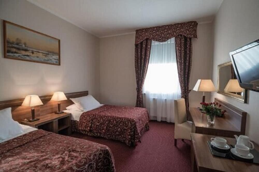 Hotel Jasek 8/27