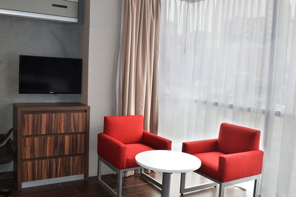 Hotel Block Suites 36/69