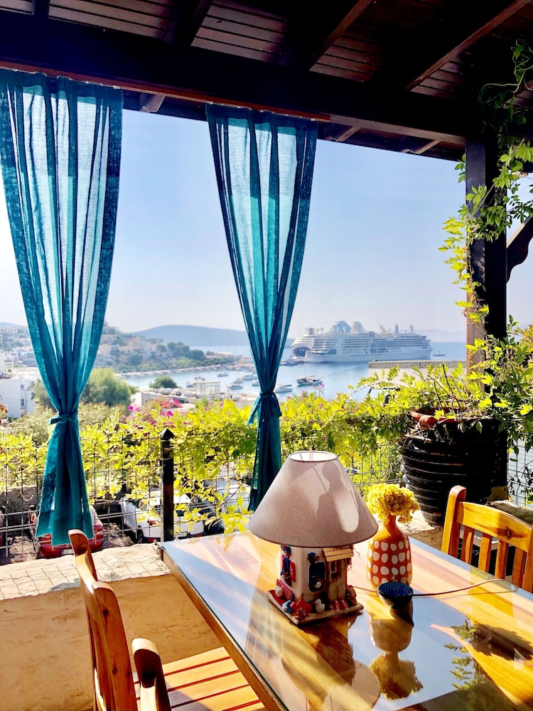 Bodrum Motel 48/54