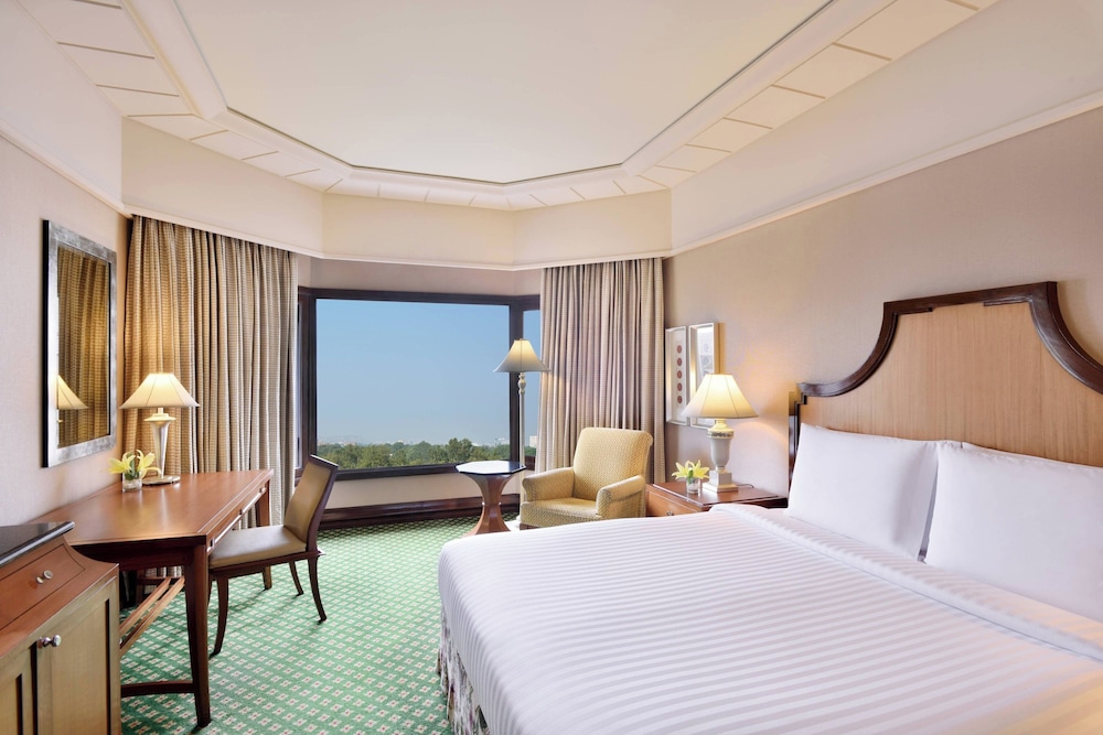 Deluxe, Executive, 2 Queen Beds, Bathtub, Lounge Access